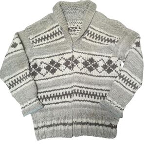 Vintage Handmade Cowichan Native Wool Diamond Zip Up Sweater